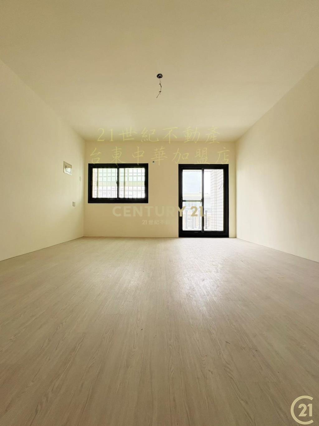 仁珊麗書·挑高大院