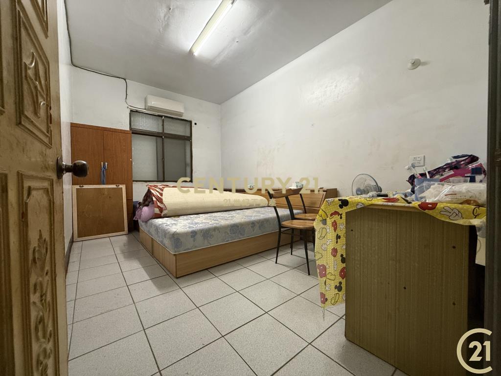 大地坪雙車庫近貴族巷內大面寬別墅