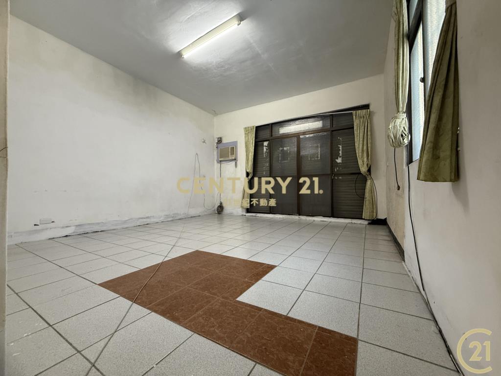 大地坪雙車庫近貴族巷內大面寬別墅