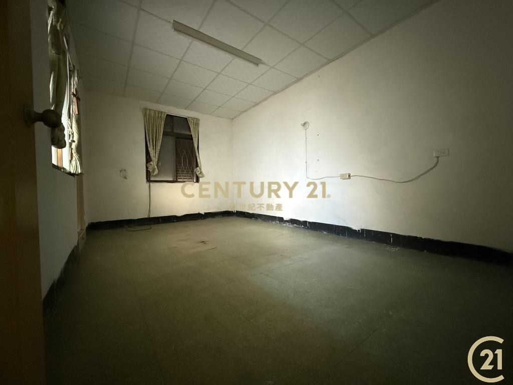 大地坪雙車庫近貴族巷內大面寬別墅