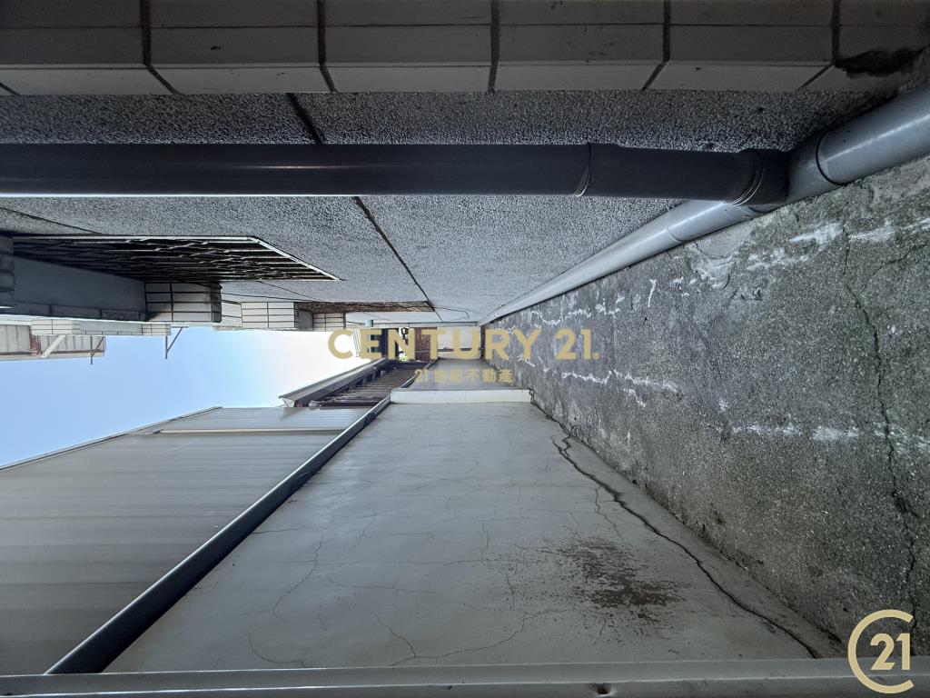 大地坪雙車庫近貴族巷內大面寬別墅