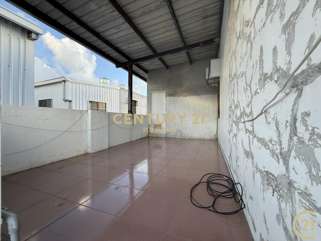 大地坪雙車庫近貴族巷內大面寬別墅