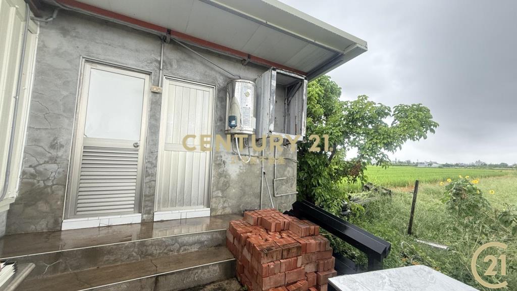 市郊有房有倉庫8分農地