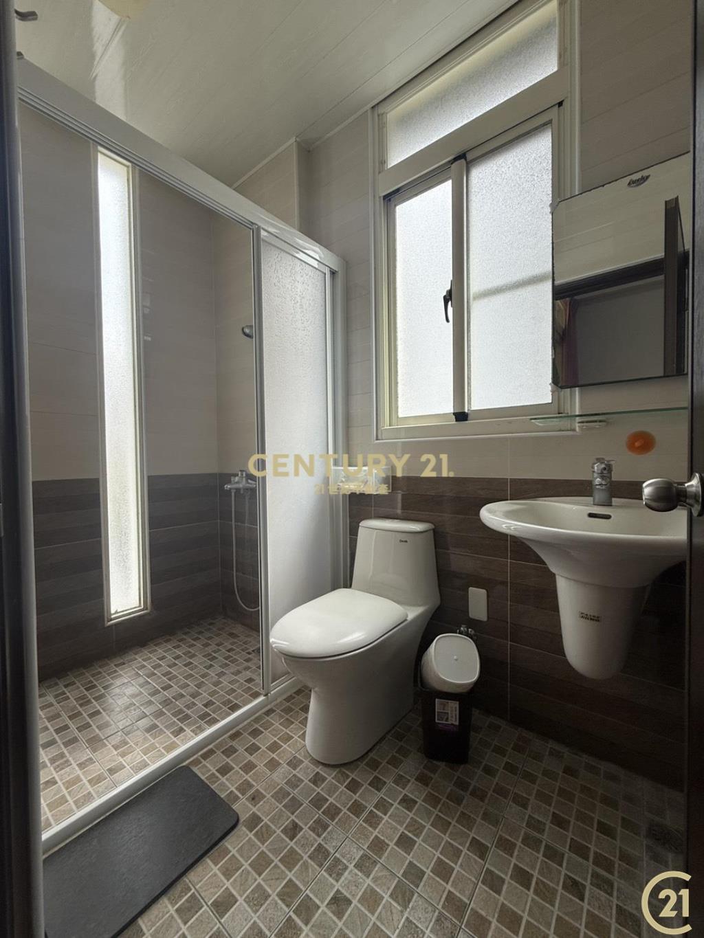 漢中自住收租邊間別墅