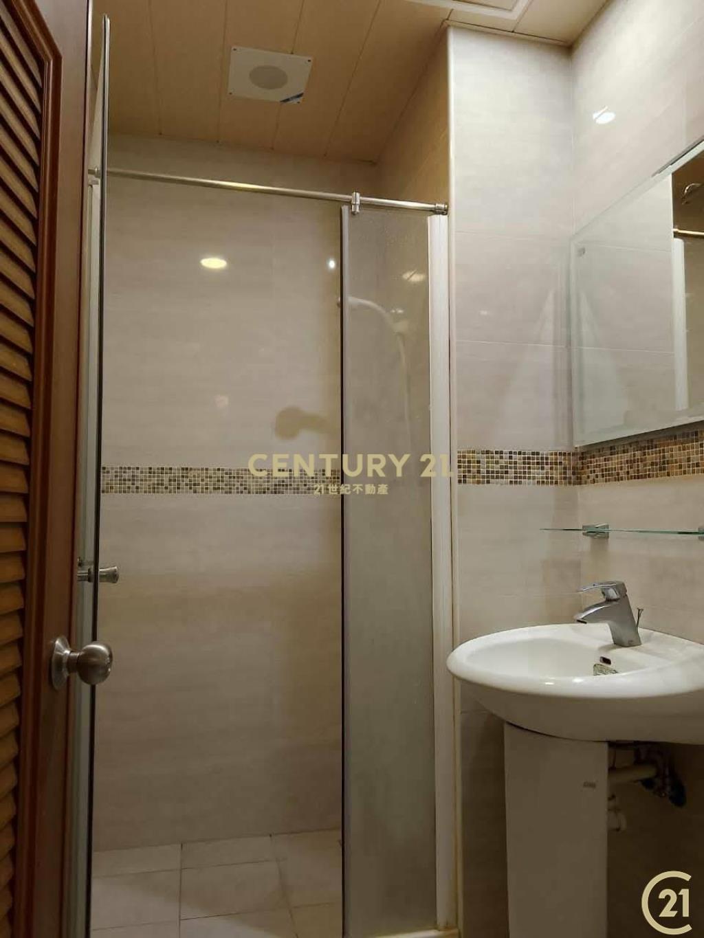 龍萊平車亮眼2房