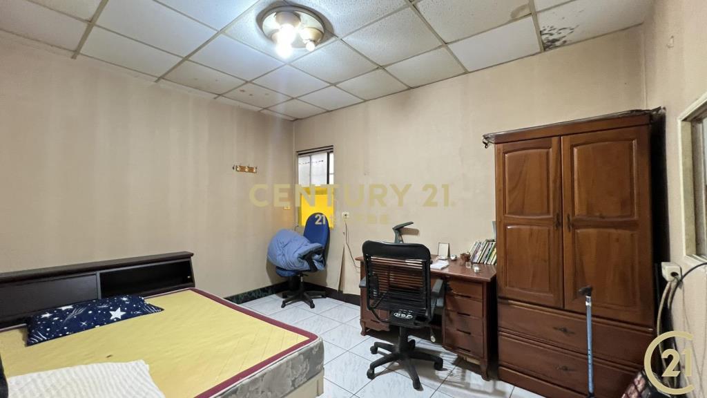 正氣公園旁店住