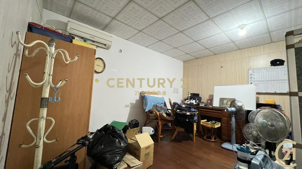 正氣公園旁店住