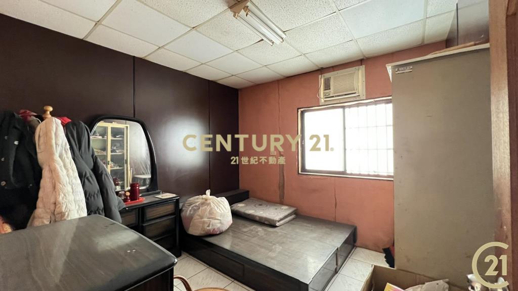 正氣公園旁店住