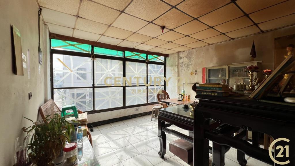 正氣公園旁店住