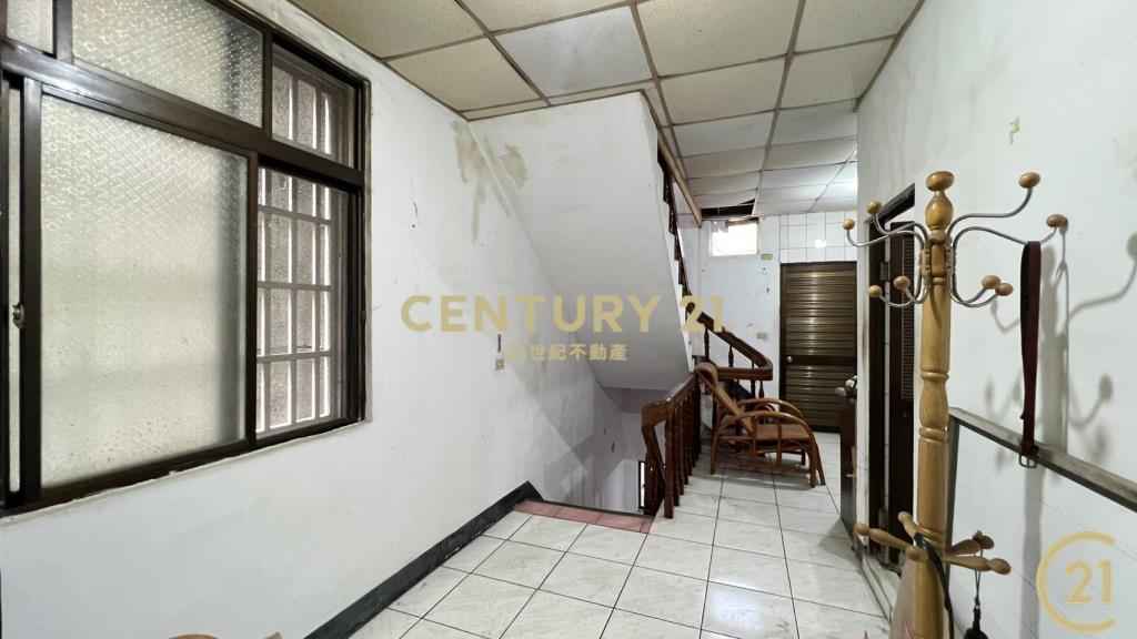 正氣公園旁店住