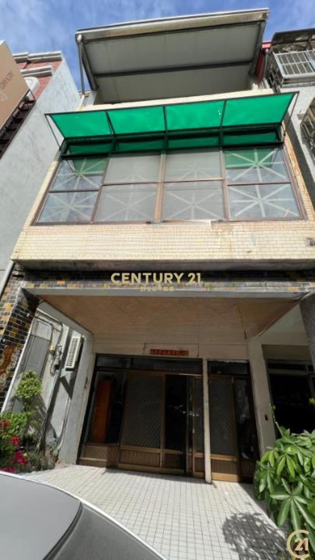 正氣公園旁店住