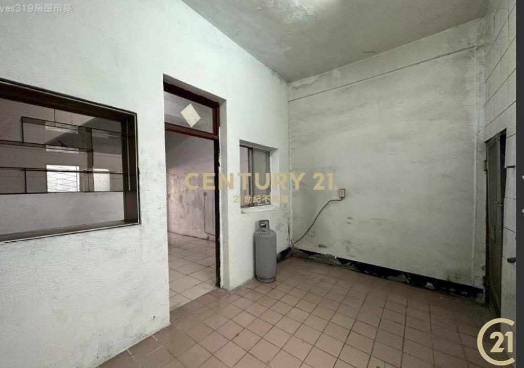 豐田20米路旁店住