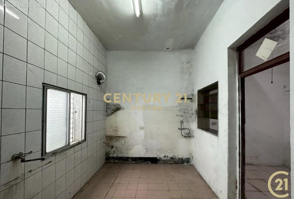 豐田20米路旁店住