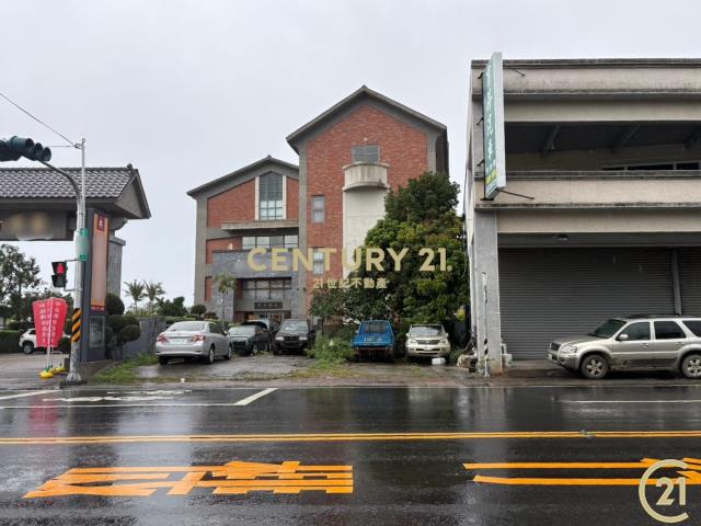 全聯旁邊旁邊的建地