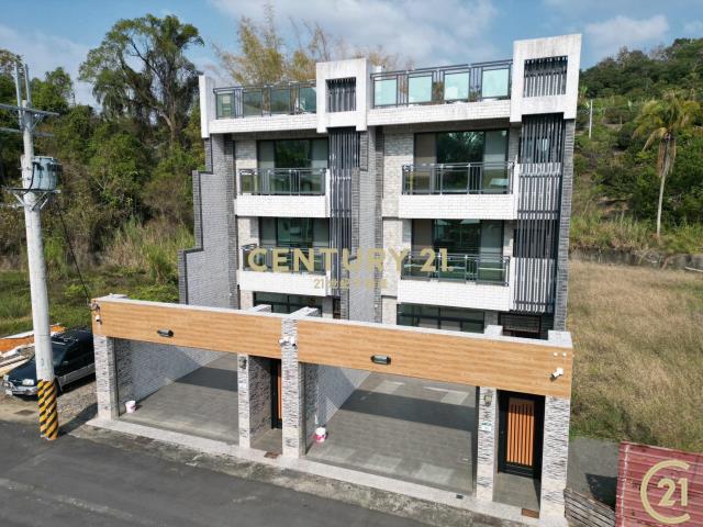 南橫旁鄰甲仙國中全新雙併別墅A