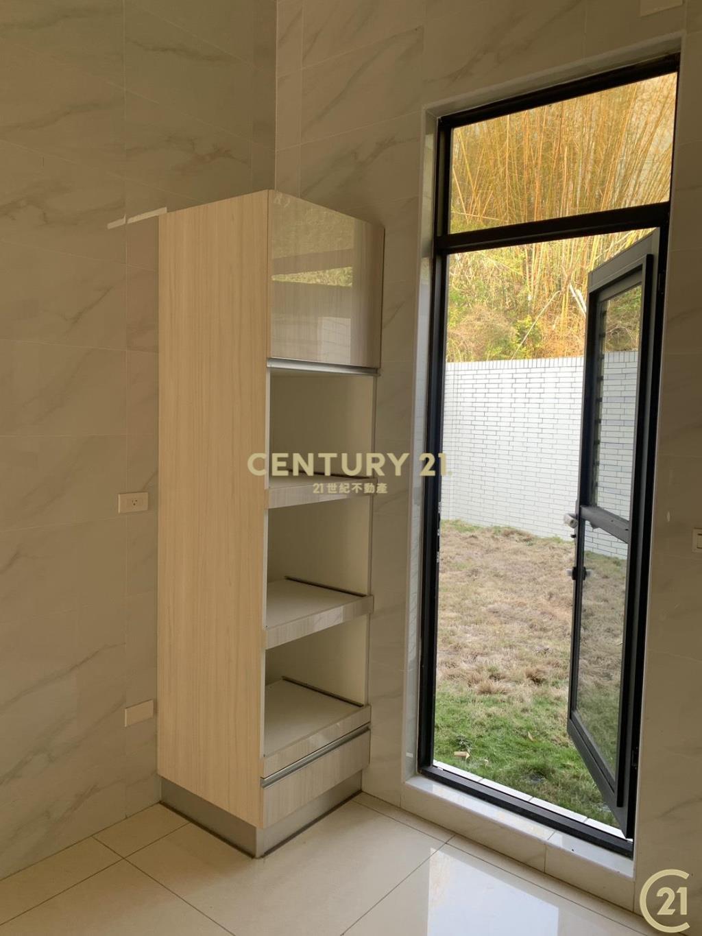 南橫旁鄰甲仙國中全新雙併別墅A