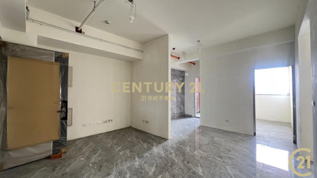 蛋黃區市中心3房全新大樓4樓E