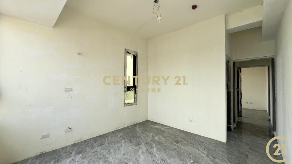 蛋黃區市中心3房全新大樓4樓E