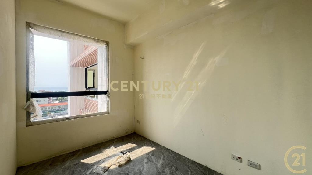 蛋黃區市中心3房全新大樓4樓E