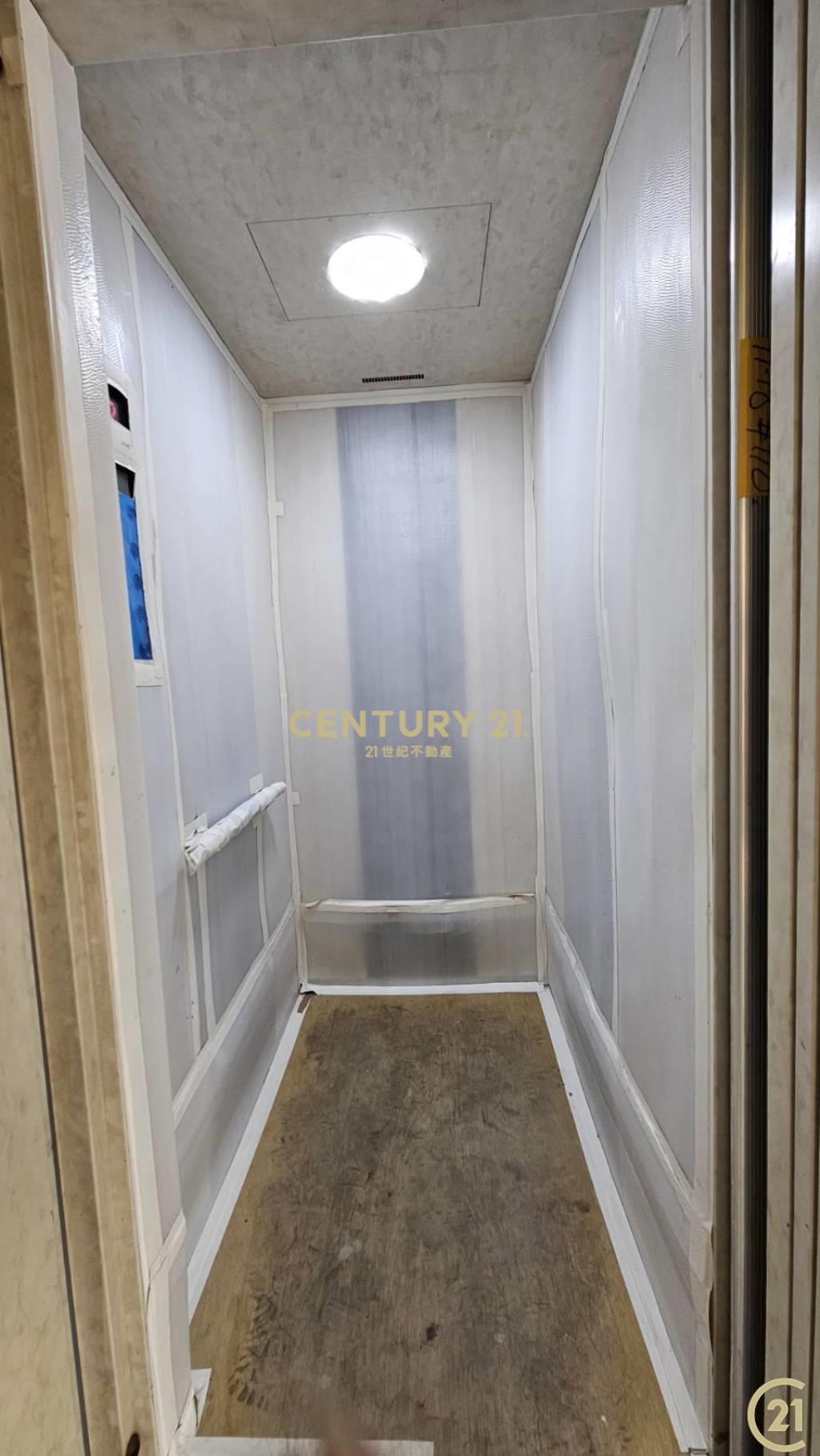 雄工旁電梯美寓