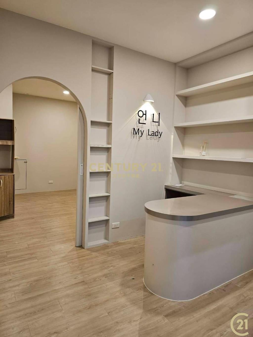 賺飽飽店住