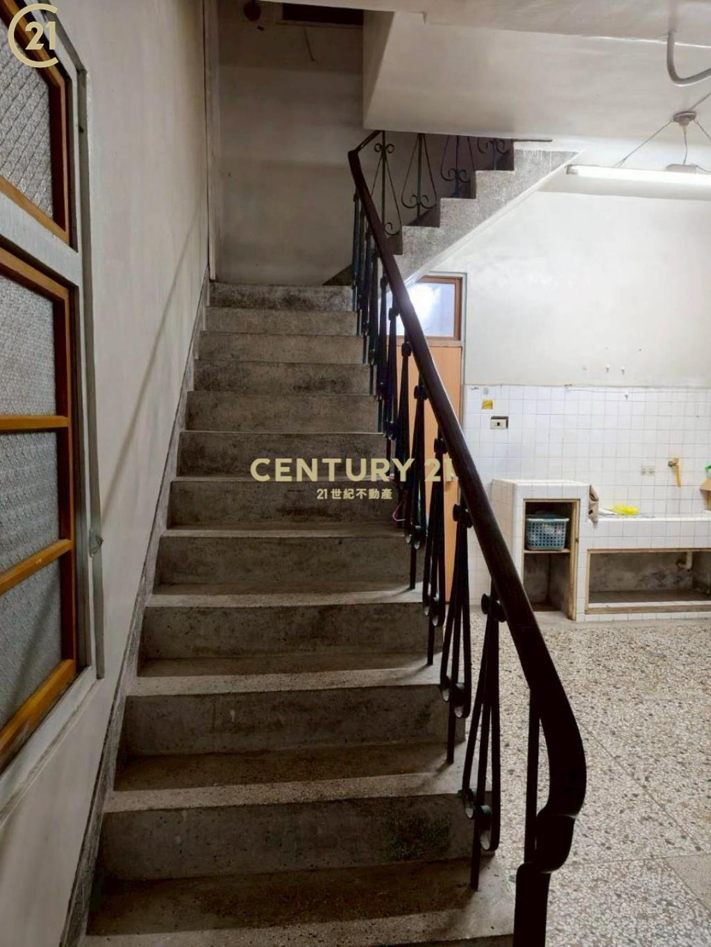 近車站超值透天