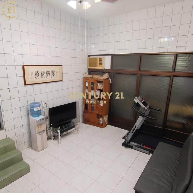 麟洛中華路黃金店住