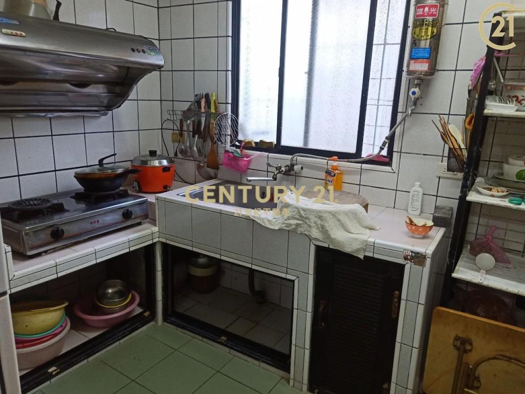 市區溫馨透天-透26