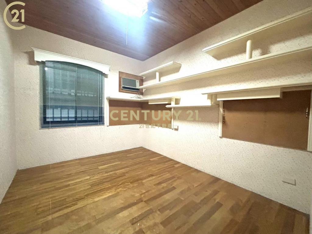 公園旁大地坪雙併別墅-別66