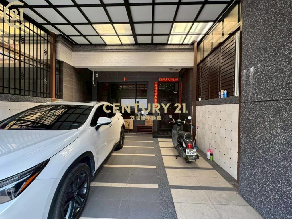 佛心價實贈百萬裝潢家具電近義大質感美墅