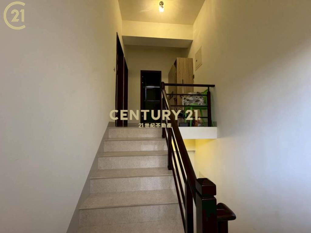 佛心價實贈百萬裝潢家具電近義大質感美墅